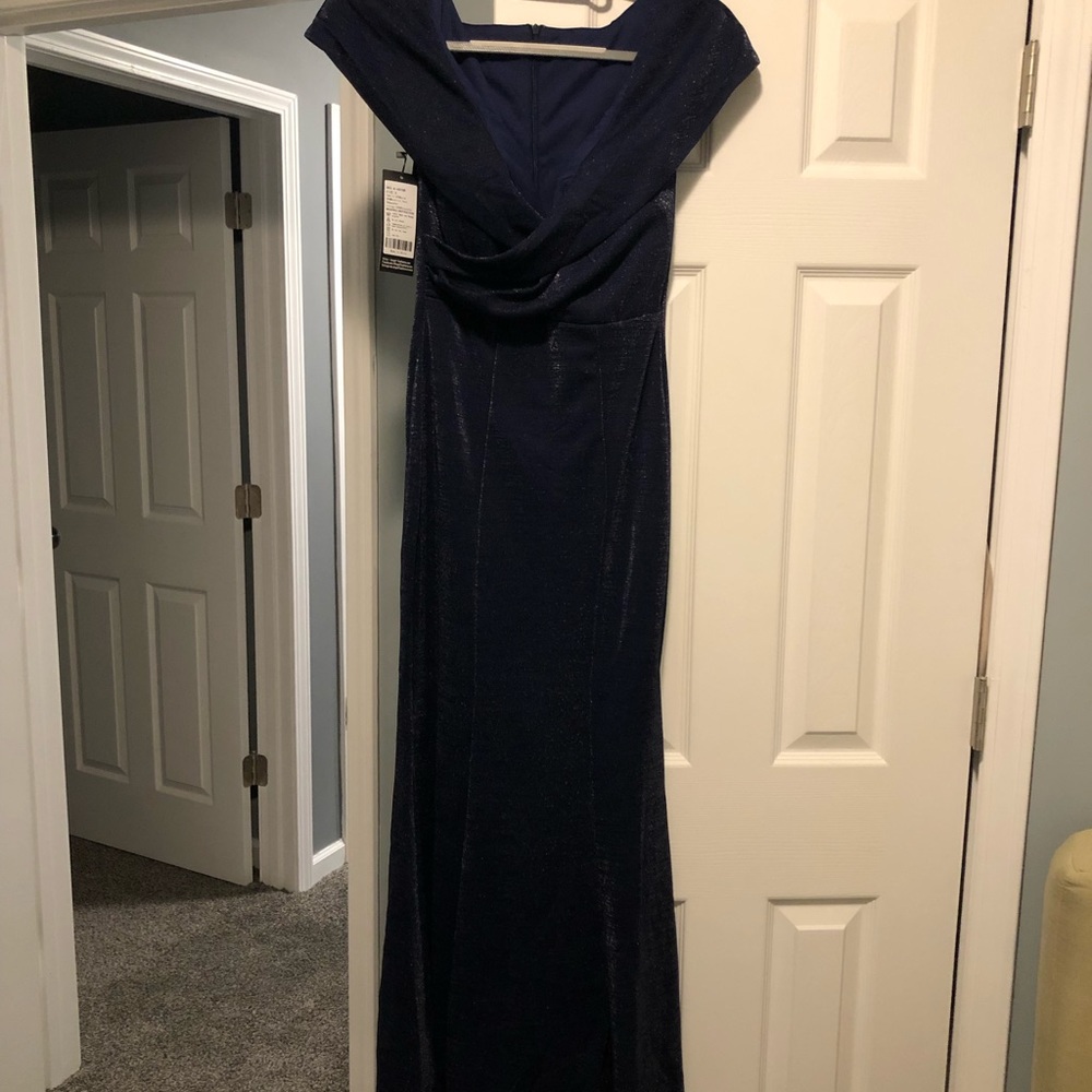 never worn - Picture 2 of 3